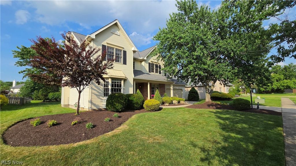 19694 Summer Place Drive, Strongsville, OH 44136