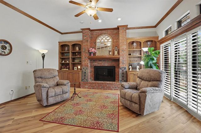 2417 Ashecroft Circle, Edmond, OK 73034
