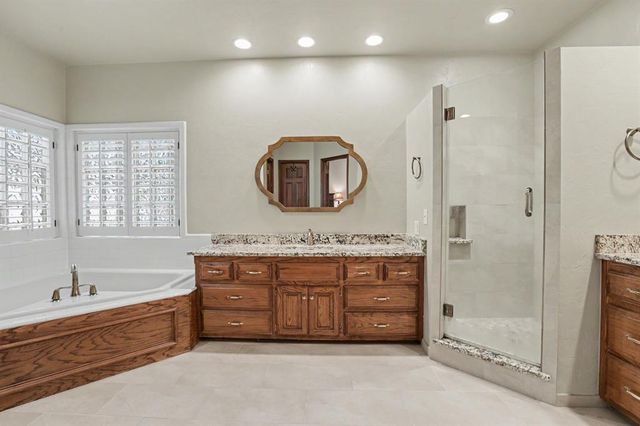 2417 Ashecroft Circle, Edmond, OK 73034