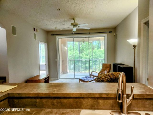 8601 BEACH Boulevard 310, Jacksonville, FL 32216