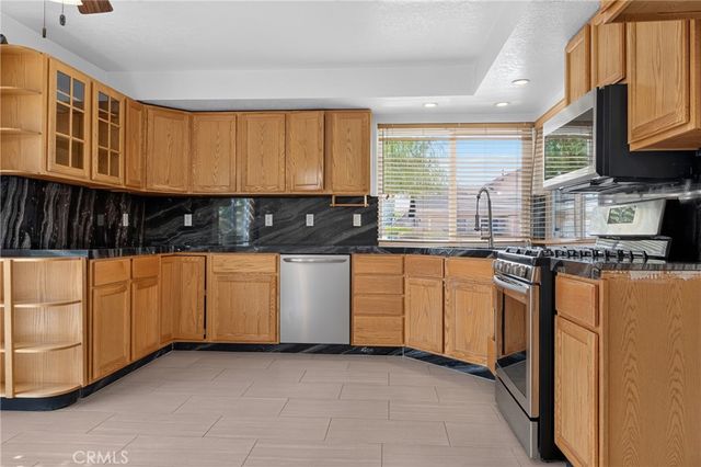 1724 Hilliard Avenue, Simi Valley, CA 93063