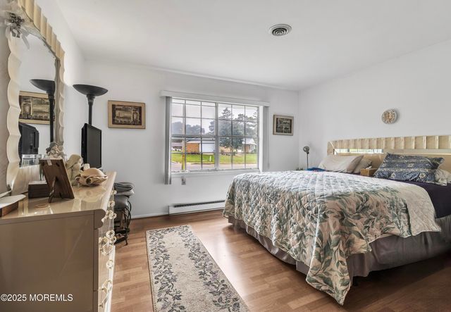 32C Yorkshire Court, Manchester, NJ 08759