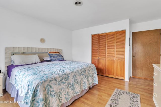 32C Yorkshire Court, Manchester, NJ 08759