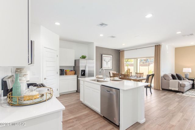 9343 W Wild Spring Drive, Marana, AZ 85653