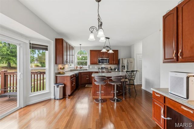 10 Ashbury Crossing Court, Florissant, MO 63034