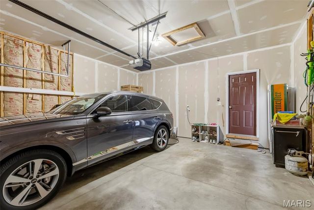 10 Ashbury Crossing Court, Florissant, MO 63034