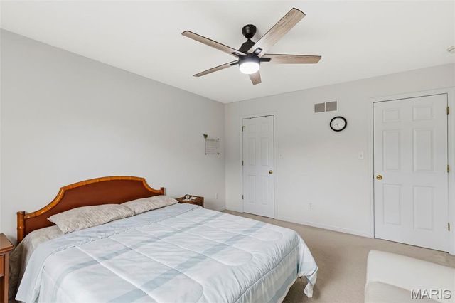 10 Ashbury Crossing Court, Florissant, MO 63034
