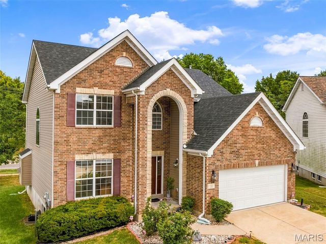 10 Ashbury Crossing Court, Florissant, MO 63034