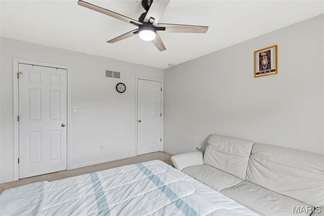 10 Ashbury Crossing Court, Florissant, MO 63034