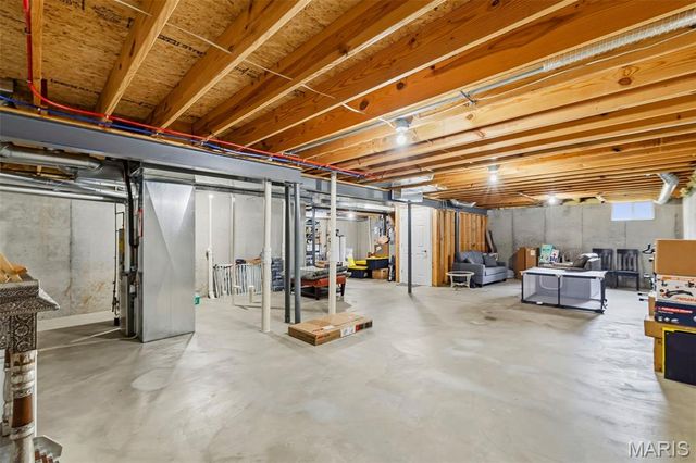 10 Ashbury Crossing Court, Florissant, MO 63034