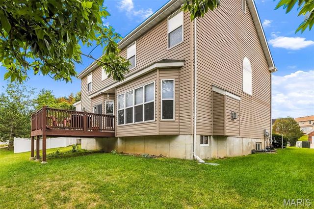 10 Ashbury Crossing Court, Florissant, MO 63034