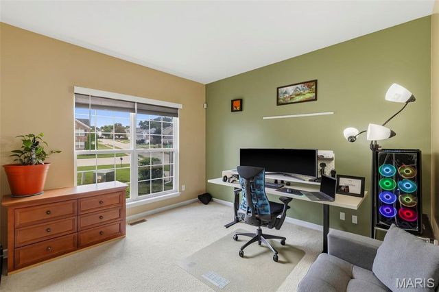 10 Ashbury Crossing Court, Florissant, MO 63034