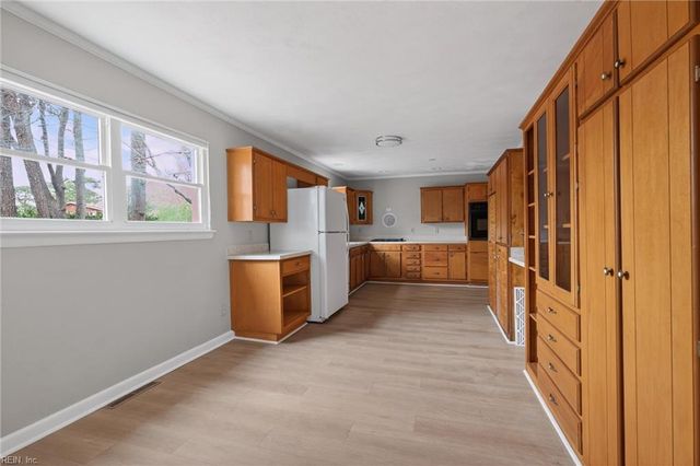 505 Edinburgh PL, Virginia Beach, VA 23452