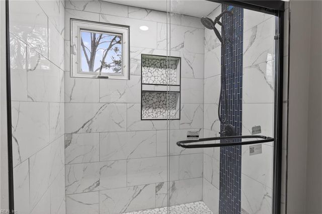 505 Edinburgh PL, Virginia Beach, VA 23452