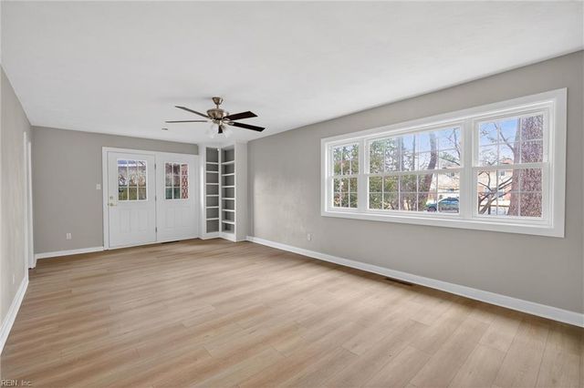 505 Edinburgh PL, Virginia Beach, VA 23452