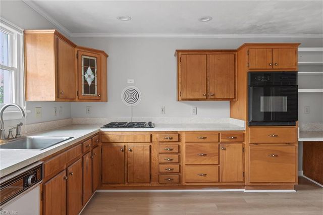 505 Edinburgh PL, Virginia Beach, VA 23452