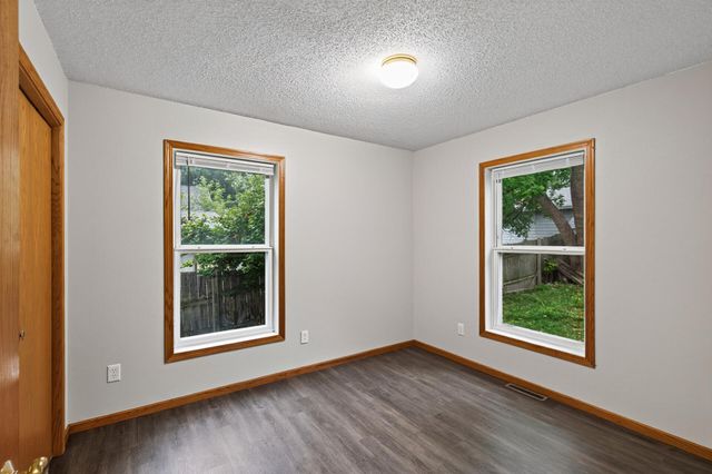 2321 Lyndale Avenue N, Minneapolis, MN 55411
