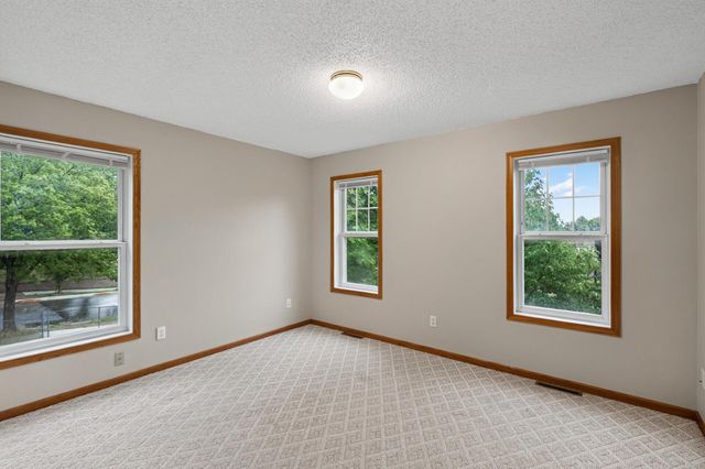2321 Lyndale Avenue N, Minneapolis, MN 55411