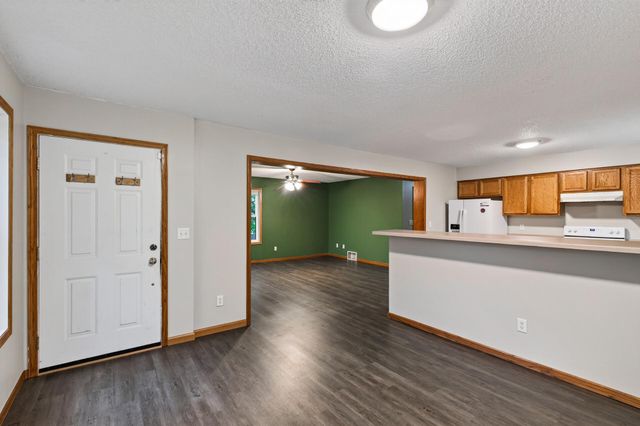 2321 Lyndale Avenue N, Minneapolis, MN 55411