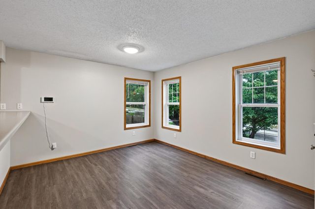 2321 Lyndale Avenue N, Minneapolis, MN 55411