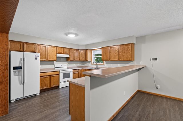 2321 Lyndale Avenue N, Minneapolis, MN 55411