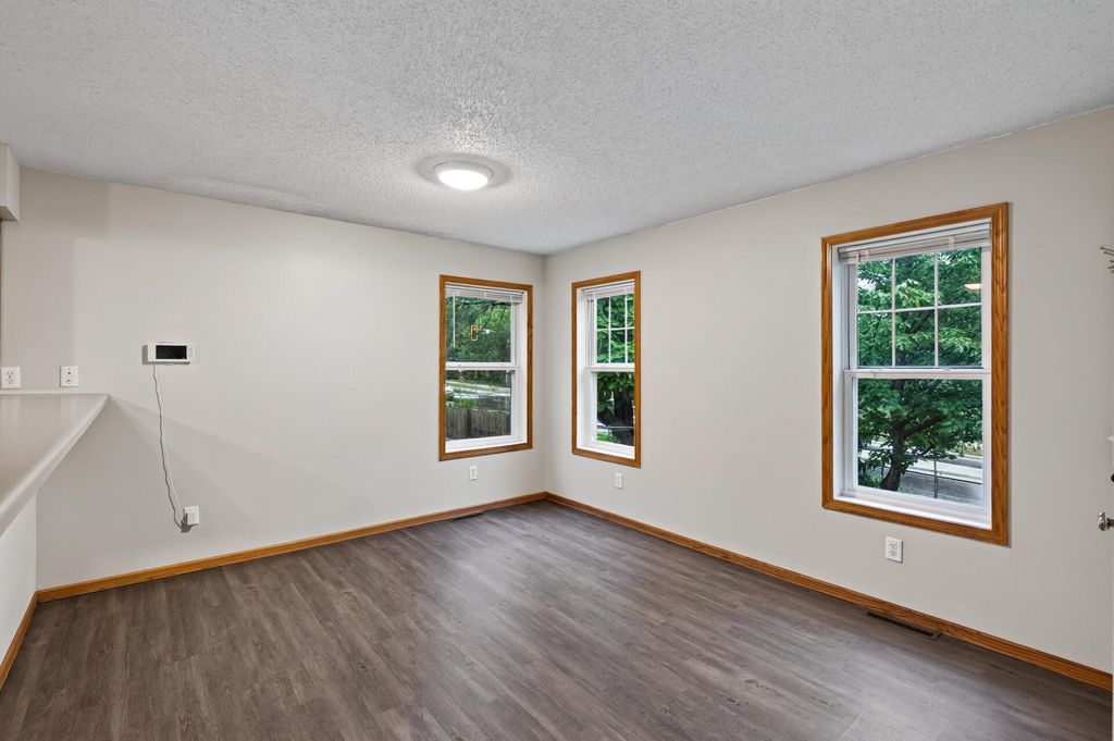 2321 Lyndale Avenue N, Minneapolis, MN 55411 — photo 4
