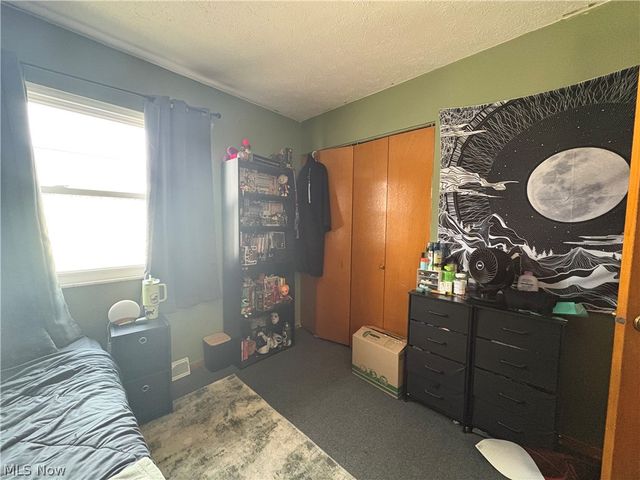 492 Franklin Avenue, Cuyahoga Falls, OH 44221