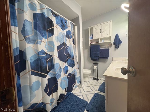 492 Franklin Avenue, Cuyahoga Falls, OH 44221