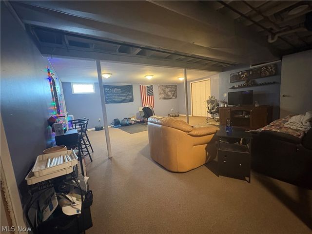 492 Franklin Avenue, Cuyahoga Falls, OH 44221