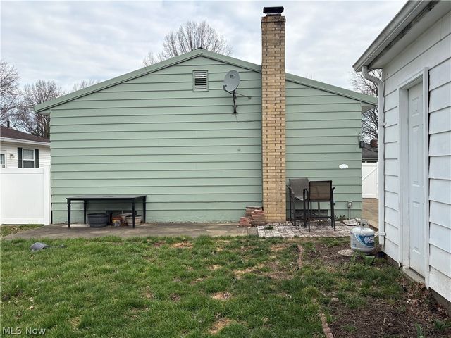 492 Franklin Avenue, Cuyahoga Falls, OH 44221