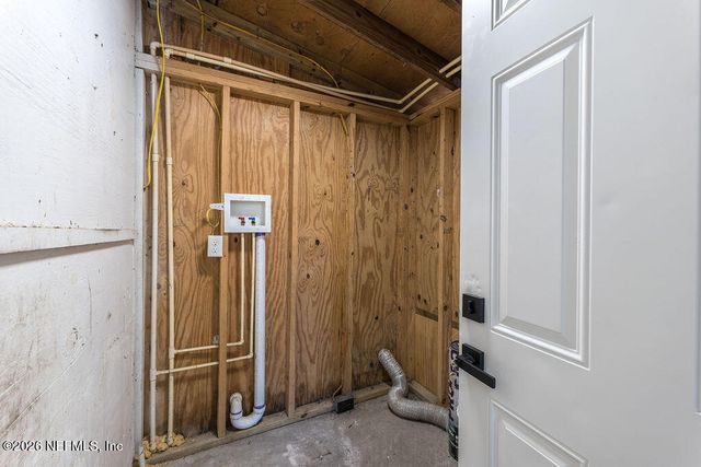 9621 RONNIE Street, Jacksonville, FL 32208