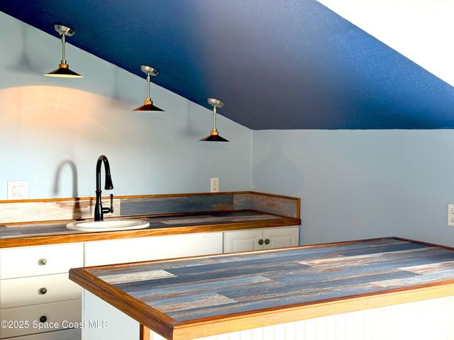 973 N Harbor City Boulevard, Melbourne, FL 32935