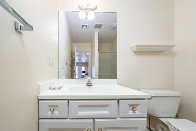 42 Oak Glen 42, Yarmouth, MA 02675