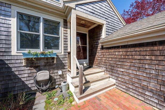 42 Oak Glen 42, Yarmouth, MA 02675
