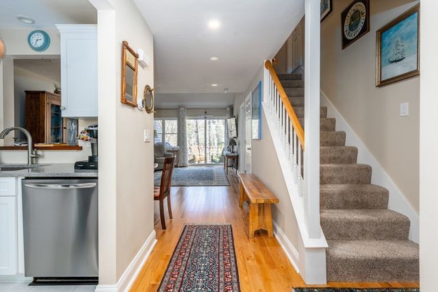 42 Oak Glen 42, Yarmouth, MA 02675