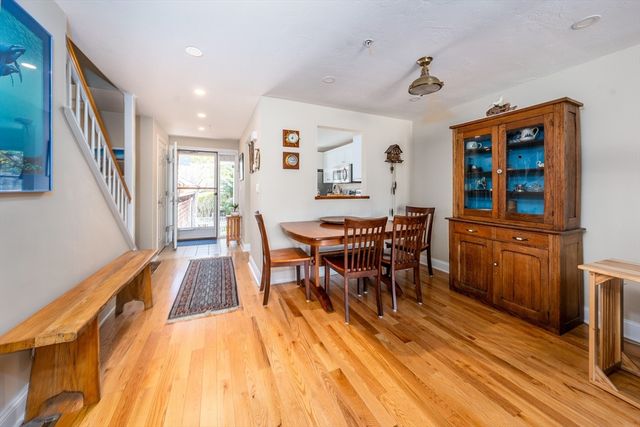 42 Oak Glen 42, Yarmouth, MA 02675