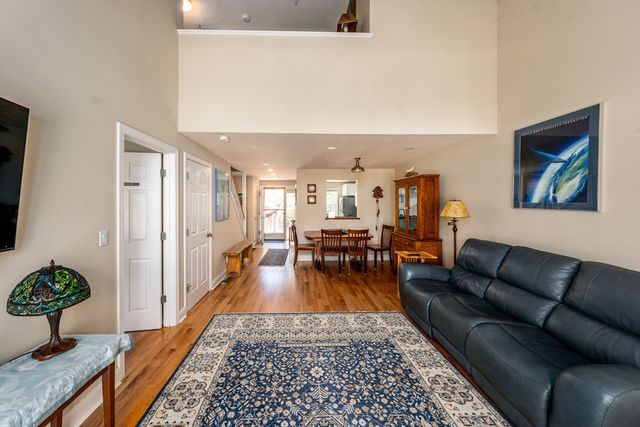 42 Oak Glen 42, Yarmouth, MA 02675
