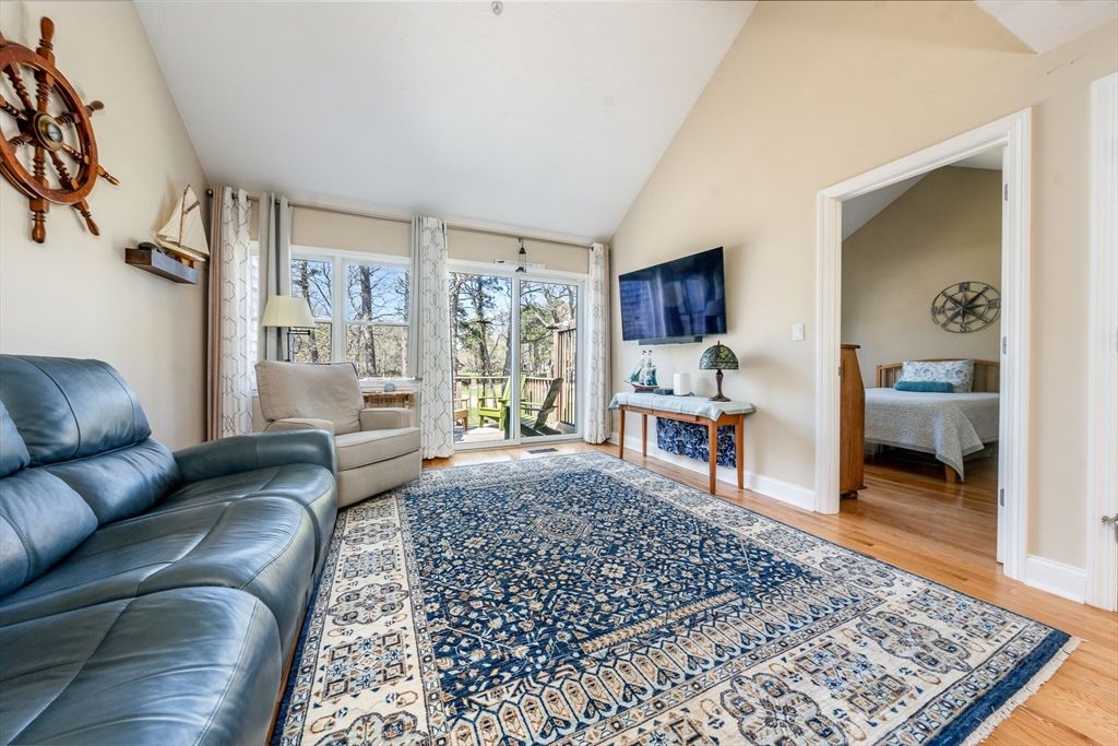42 Oak Glen 42, Yarmouth, MA 02675