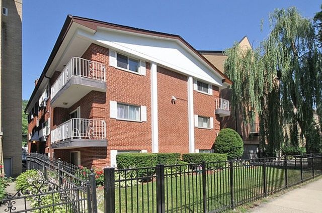 417 S Kenilworth Avenue 8, Oak Park, IL 60302