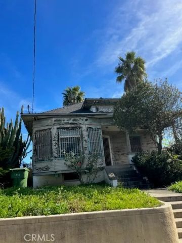 714 E Kensington Road, Los Angeles, CA 90026