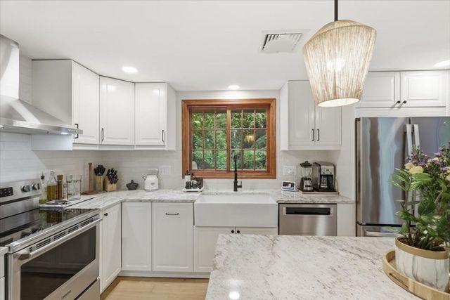8 Wheelock Road, Wayland, MA 01778