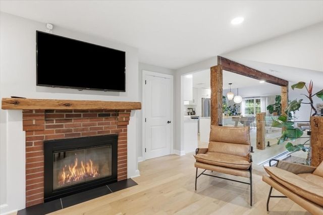 8 Wheelock Road, Wayland, MA 01778