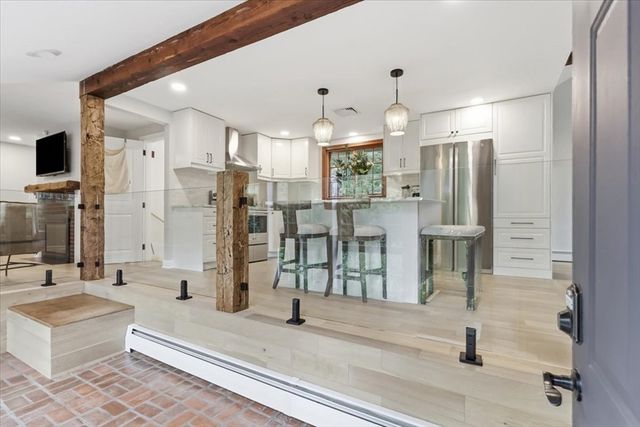 8 Wheelock Road, Wayland, MA 01778
