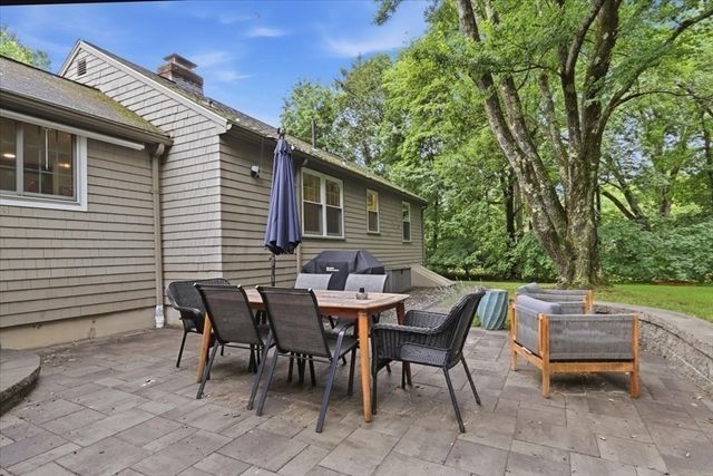8 Wheelock Road, Wayland, MA 01778