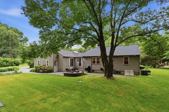 8 Wheelock Road, Wayland, MA 01778