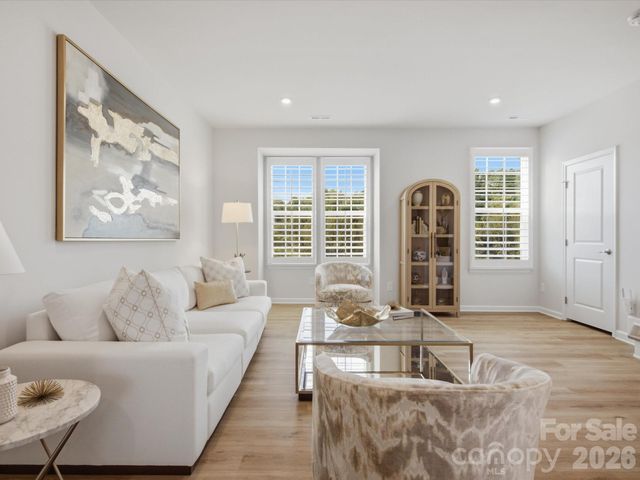 4014 Edenborn Lane, Charlotte, NC 28208