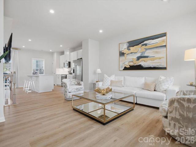 4014 Edenborn Lane, Charlotte, NC 28208