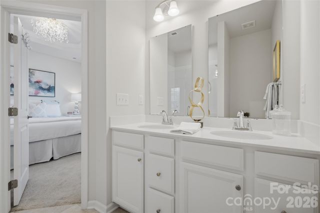 4014 Edenborn Lane, Charlotte, NC 28208