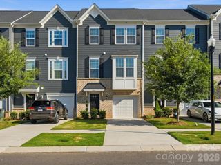 4014 Edenborn Lane, Charlotte, NC 28208
