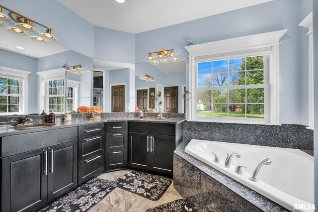 216 HIDDEN BROOK Drive, Groveland, IL 61535